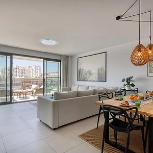 new-spacious-luxury-3-bedroom-family-apartment-in.es-andalucia.com/